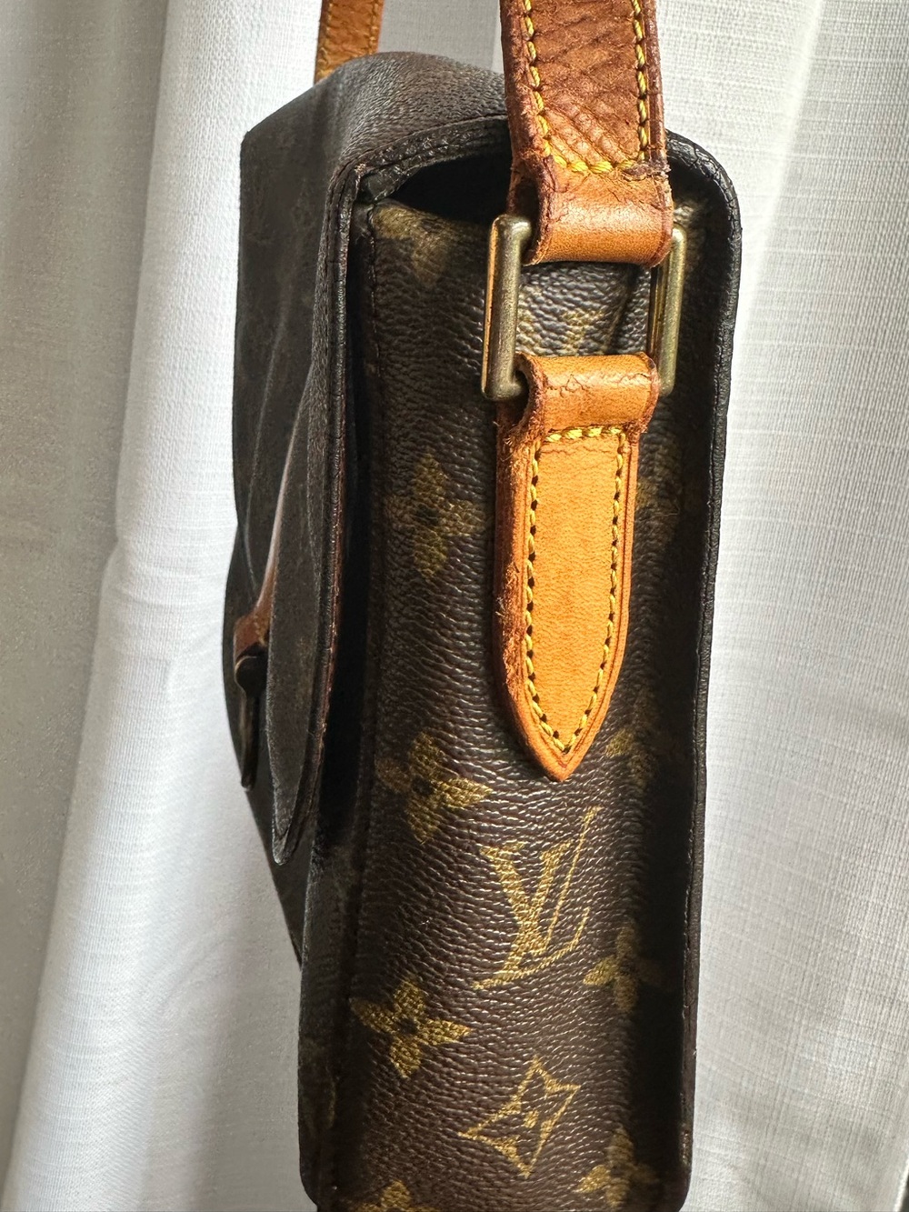 Louis Vuitton Saint Cloud GM – Vintage Monogram Shoulder Bag - Picture 5 of 16
